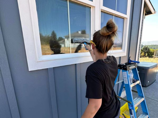 Window Cleaning Service Company Near Me in Hillsboro OR 2